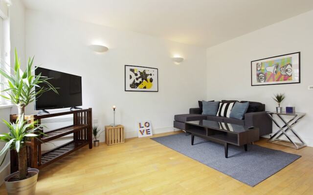 2 Bdr in Kensington E1 by the Residences