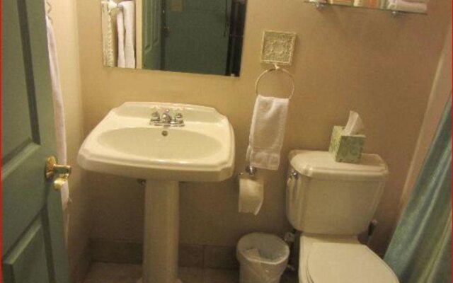 Hargrave House B & B