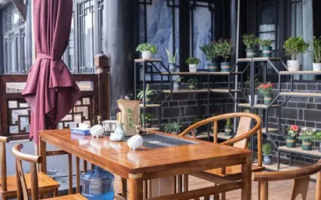 Manju Yuehu Smart Hotel (Pingyuan Ancient Town Branch)
