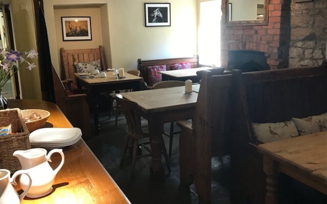 The Coach House Inn