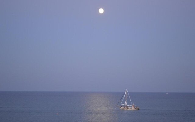 Sea View Studio