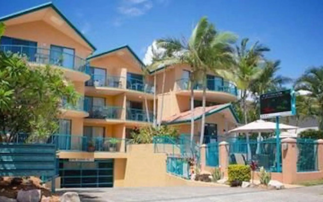 Karana Palms Resort