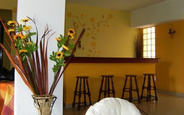 Finikas Apartments Polichrono