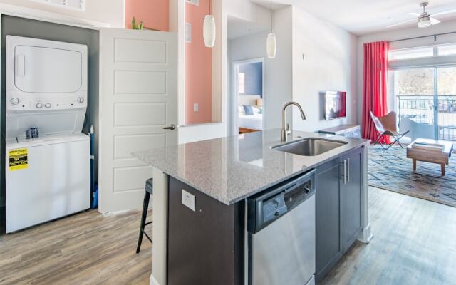 WanderJaunt - Luxe Tempe Apartments