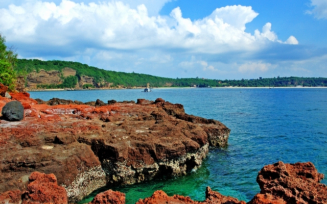 Beihai Weizhou Island Wanjiadenghuo Inn