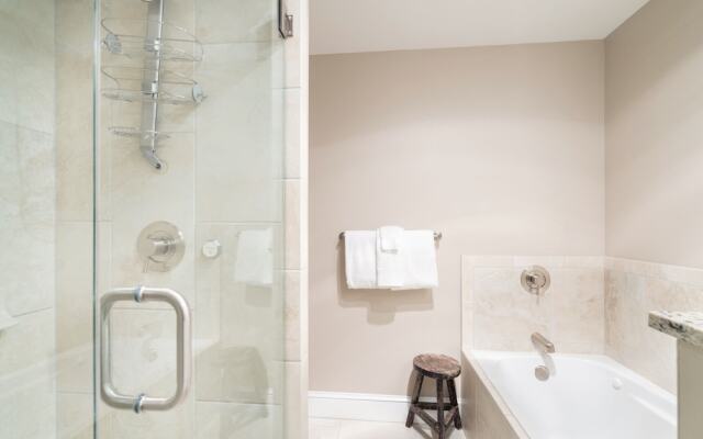 River Club 305 3 Bedroom Condo by Alpine Lodging Telluride