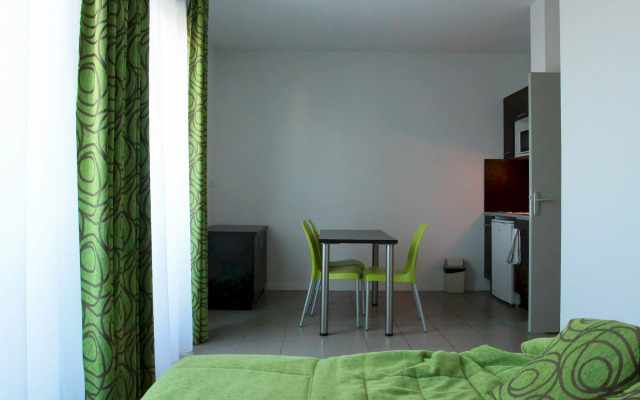 Kosy Aparthotel Campus del Sol Esplanade