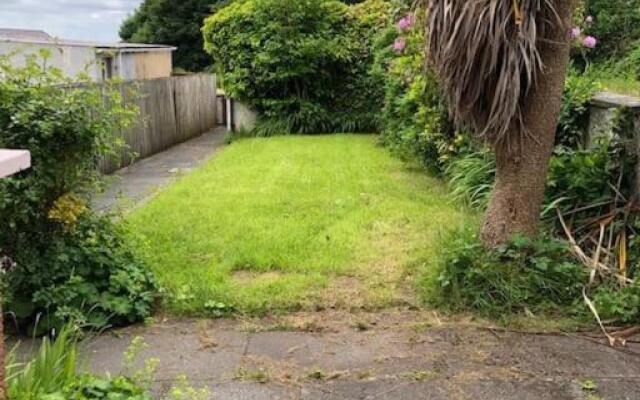 Conveniently situated three bedroom townhouse