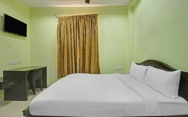 Goroomgo LA GRACE Suit Bhubaneshwar