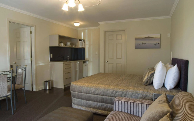 Silver Fern Rotorua Suites & Spa