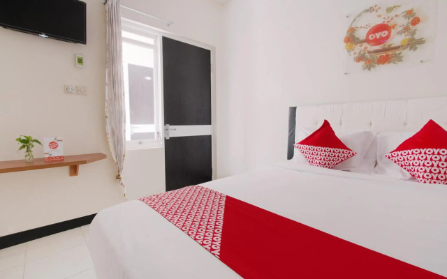 OYO 3350 Cozy Residence Syariah