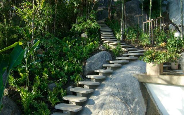 Villa Waterfall