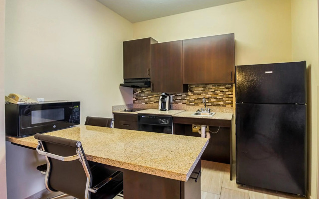 MainStay Suites Fargo - I-94 Medical Center