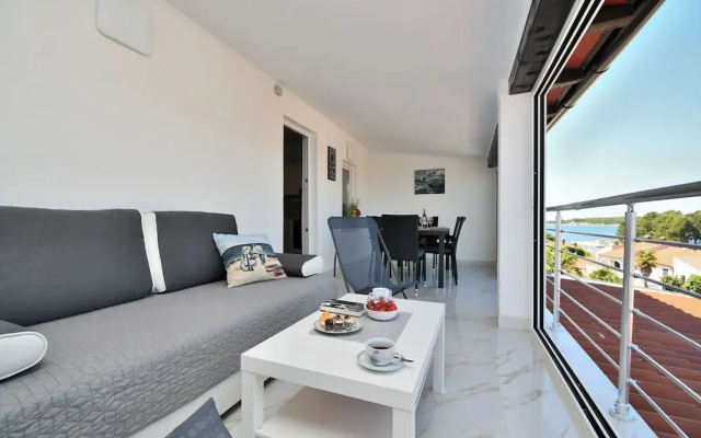 Apartments Ester