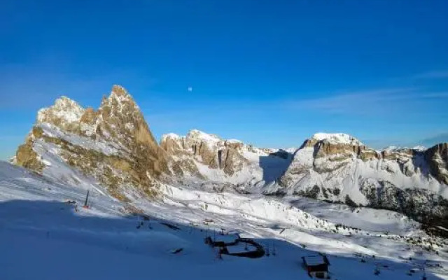 Apartments Villa Center Pic