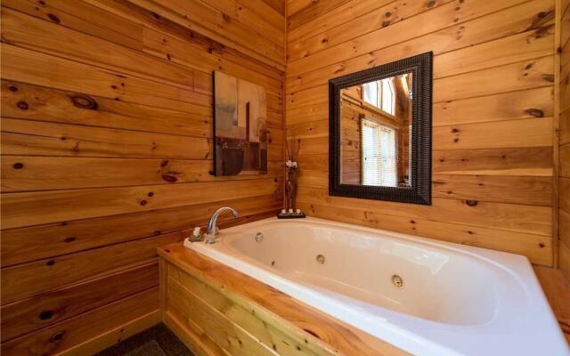 Zen Bear Retreat - One Bedroom Cabin