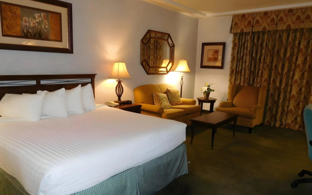 University Square Hotel