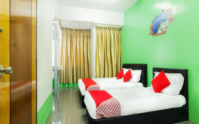 OYO 880 Hotel Purple Town