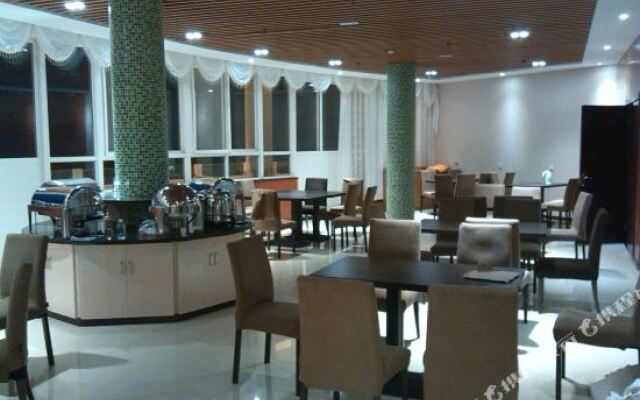 柞水新君来福城市酒店