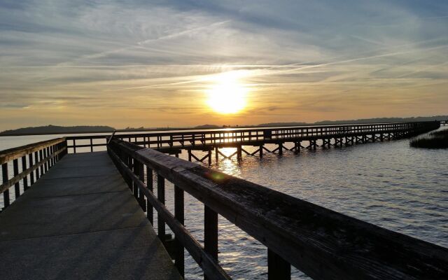 Best Western Sea Island Inn