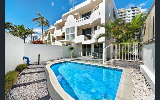 Camargue Beachfront Apartments