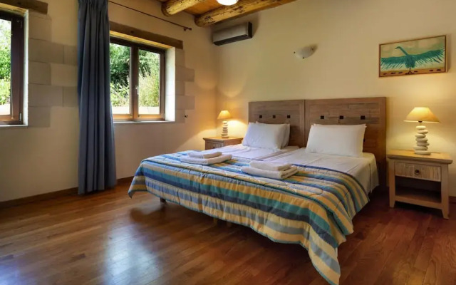 Charming Holiday Home in Maheri