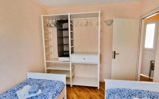 Simic Apartments