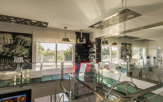 Villa BOND with Private Swimming Pool