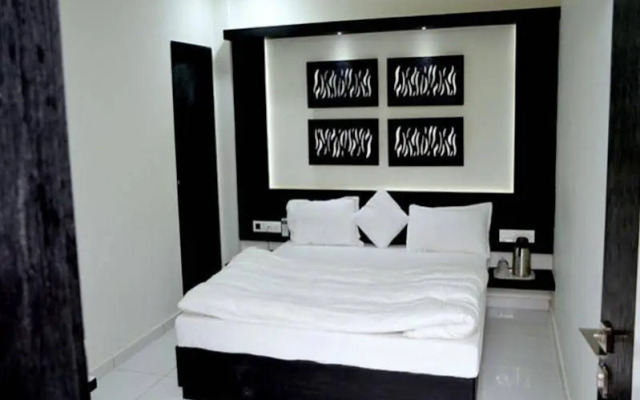 Hotel Paramount Inn