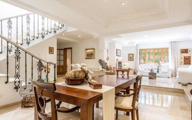 Gual house with private pool