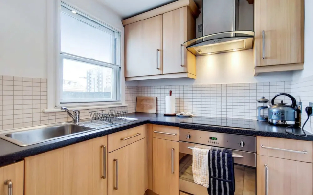 Wonderful Shepherds Bush Gem