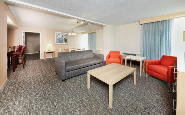DoubleTree by Hilton Virginia Beach