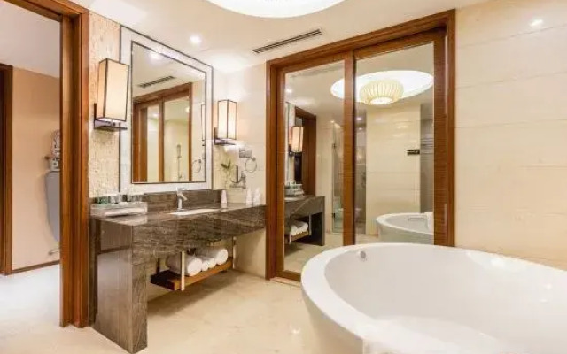 Luyuan International Hotel