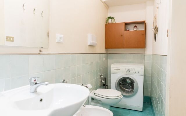 Τhe welcoming Rocchetto residence at 25m from P. Erbe