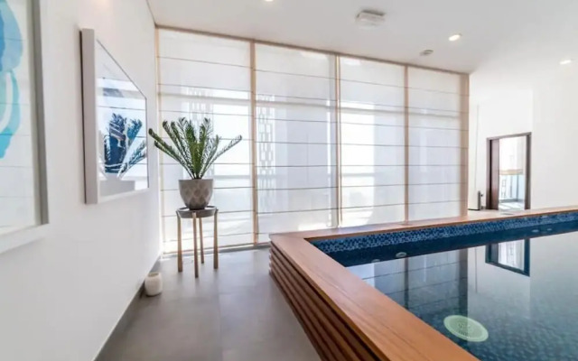 Penthouse Stunning Views Cayan Tower