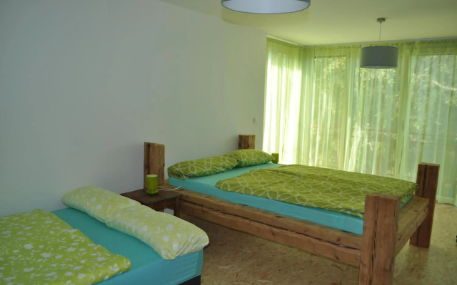 Punkrock Harbour Pension Bähr