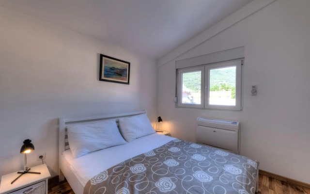 Apartments Delfin
