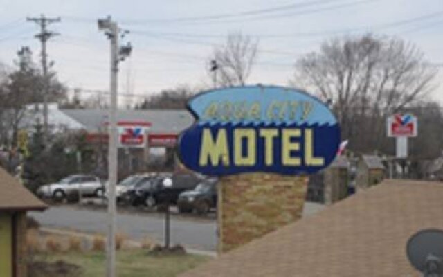 Aqua City Motel