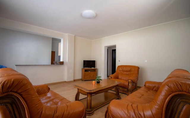 Family apartments in Šušnjići