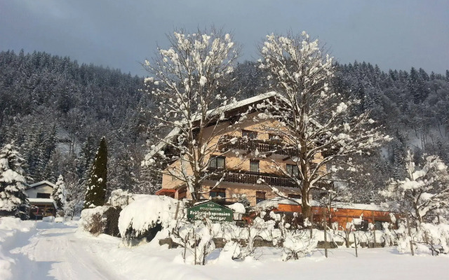 Enzianbrenner Bed & Breakfast