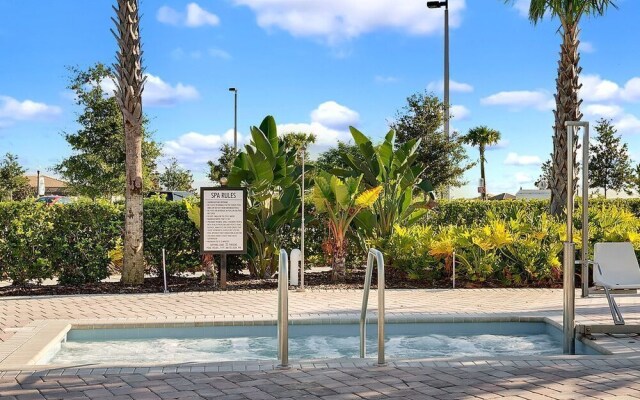 Marvelous 4 Bedroom w/ Screened Pool Close to Disney 1569