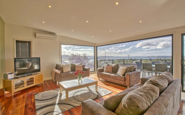 Georges Bay Luxury