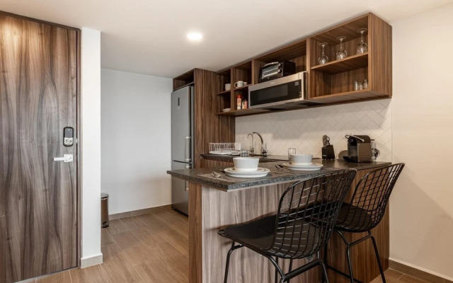 Casai Roma 1BR Chic PH
