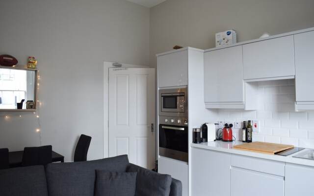 Bright 1 Bedroom Flat in Dublin