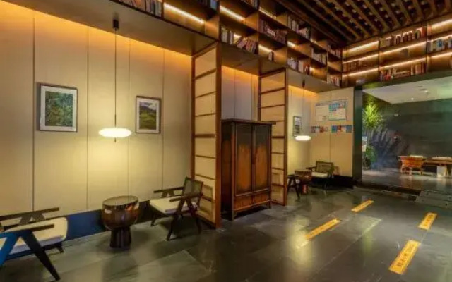 Hermitown Time Hotel