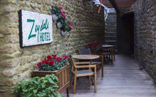 Zeydali Hotel