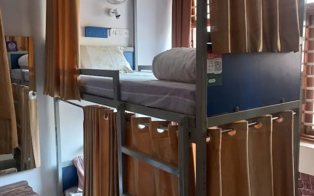 Taj Street Hostel