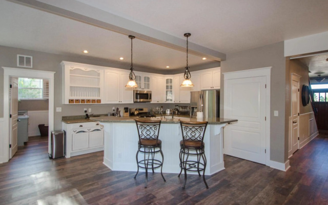 Separation Canyon Retreat