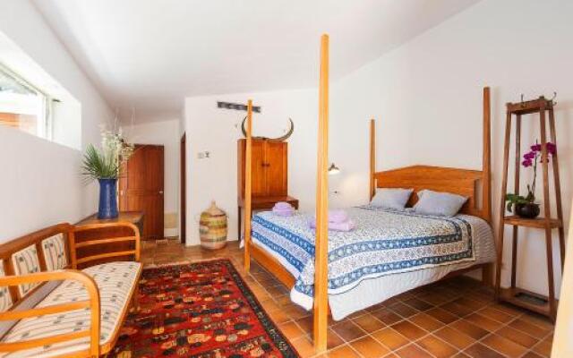 Sea Front Villa with Access Mallorca 8 Pers