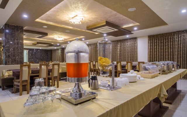 The Grand Vinayak Hotel